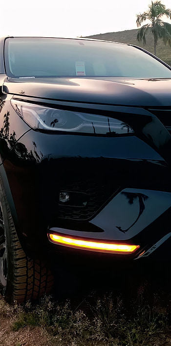 Toyota Fortuner, automotive_design, car, suv, Toyota-fortuner, lion HD phone wallpaper