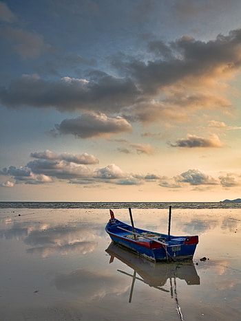 Sea, Clouds, Horizon, Miscellanea, Miscellaneous, Boat HD phone wallpaper