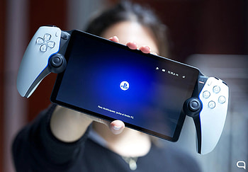 Dynamic PlayStation 5 Portal with Controller, controller, PlayStation 5 HD wallpaper