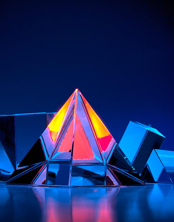 Miscellanea, Miscellaneous, Glass, Face, Facets, Prism, Pyramid HD phone wallpaper