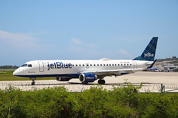 JetBlue Airways, Embraer E190, Fleet retirement, Airline industry news HD wallpaper