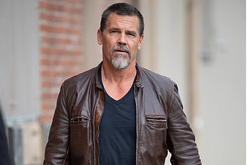 Josh Brolin, Perineum sunning mishap, Hilarious incident, Health and wellness HD wallpaper