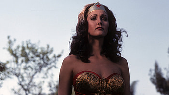 Lynda Carter, Iconic Wonder Woman, Timeless beauty, Talented actress HD wallpaper