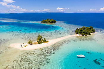 Wrecks & reefs, Solomon Islands, Pelorus yacht expeditions, Diving paradise HD wallpaper