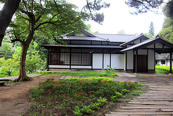 Japanese-style house, japanese-style, flowers, house, park HD wallpaper
