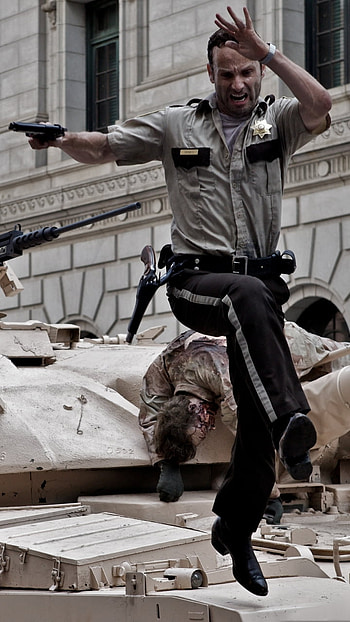 The Walking Dead: Urban Sheriff — , TV Show, The Walking Dead HD phone wallpaper