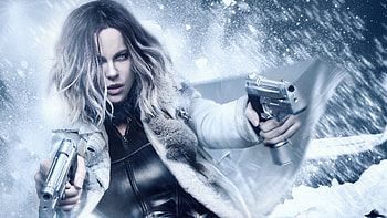Underworld Blood Wars, Action-packed plot, Vampires vs. Lycans, Intense warfare HD wallpaper