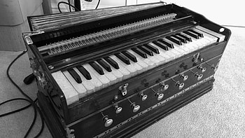 Harmonium music, Ash's harmonium, Pianobook HD wallpaper