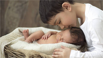 brothers hugg, basket, baby, boy, child HD wallpaper