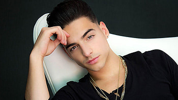 Maluma, Music artist, Stylish looks, Fashion inspiration HD wallpaper