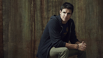 Robbie Amell, Movies actor, ARQ, Netflix thriller HD wallpaper