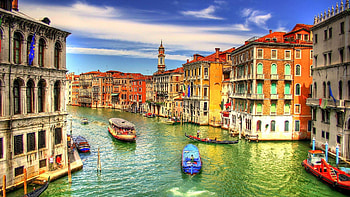 Venice gondola , Italian waterways, Serene atmosphere, Romantic setting HD wallpaper