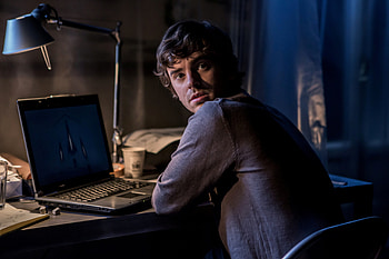 The Vault 2021, Engaging Film, Thrilling Plot, Impressive Performances HD wallpaper