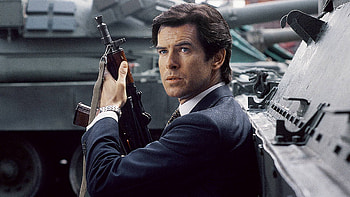 James Bond travel experience, Luxurious retreat, Ultimate 007 package, Exotic destinations HD wallpaper