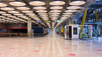 Adolfo Suarez Madrid-Barajas, Este martes de puente, Travels, Vdeo as permanece HD wallpaper