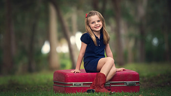 Little girl, suitcase, green, red, girl, boots, child, copil, little HD wallpaper