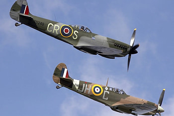 Supermarine Spitfire's, supermarine, english, classic, british, ww2, war, old, spitfire, airplane, wwii, antique, plane, world, vintage HD wallpaper