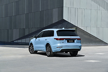 One Back View, Li Auto HD wallpaper