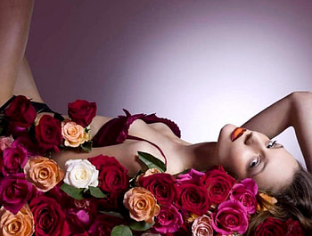 Surrounded by roses, color, expression, , new, beauty HD wallpaper
