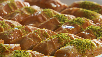 Antep style perfection, Pistachio goodness, Sweet symphony, Delicious recipe HD wallpaper