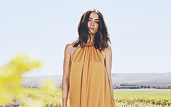 Ana de Armas, american celebrity, yellow dress, movie stars, Ana Celia de Armas Caso, spanish actress, brunette woman, Ana de Armas hoot HD wallpaper