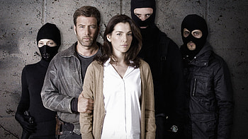 Tomer Capone (TV Shows), Hostages series, Nerve-wracking thriller, Suspenseful plot HD wallpaper