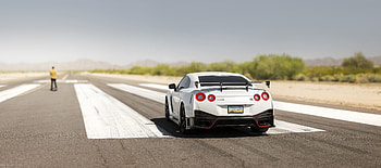 Nissan GT-R R35 HD wallpaper