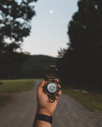 Nature, Hand, Miscellanea, Miscellaneous, Journey, Compass HD phone wallpaper
