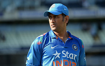 Dhoni 7 , Cricket legend's journey, Inspiring backgrounds, Captivating story HD wallpaper