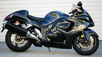 Suzuki Hayabusa, Striking visuals, Legendary reputation, Iconic sportbike HD wallpaper