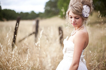 ω✿ω Dreamy Angel ω✿ω, sunshine, dreamer, sweet, blonde, beautiful, precious, summer, pretty, field, love, nature, bride, lovely, forever HD wallpaper