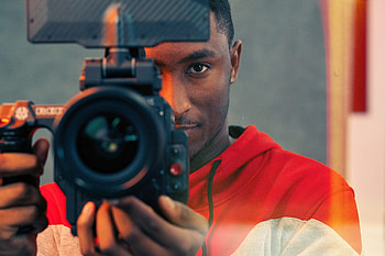 Marques Brownlee, YouTube vlogs, Content partnership, Behind the scenes HD wallpaper