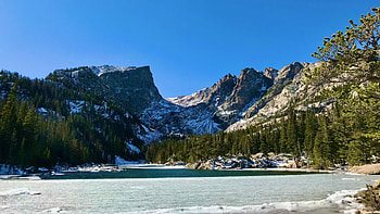 Dream Lake, Rocky Mountain National Park, trees, sky, rocks, mountains, Colorado, usa HD wallpaper