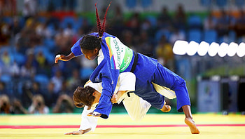 Tina Trstenjak vs Clarisse Agbegnenou, Judo HD wallpaper