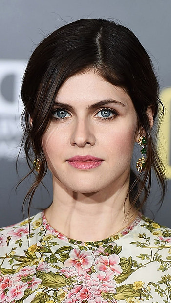 Alexandra Daddario, Hollywood, Actress HD phone wallpaper