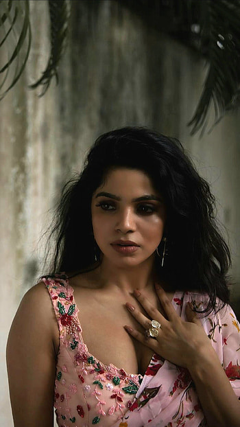 Divyabrahathi, actress, beautiful, beauty, gorgeous, sad, bollywood HD phone wallpaper