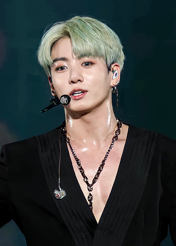 Jungkook, BTS, Jeon Jungkook, Kookie, lip piercing, eyebrow piercing HD phone wallpaper