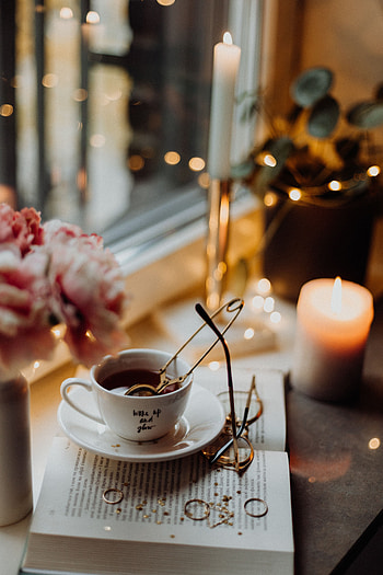 Decorations, Glare, Miscellanea, Miscellaneous, Cup, Book, Glasses, Spectacles HD phone wallpaper