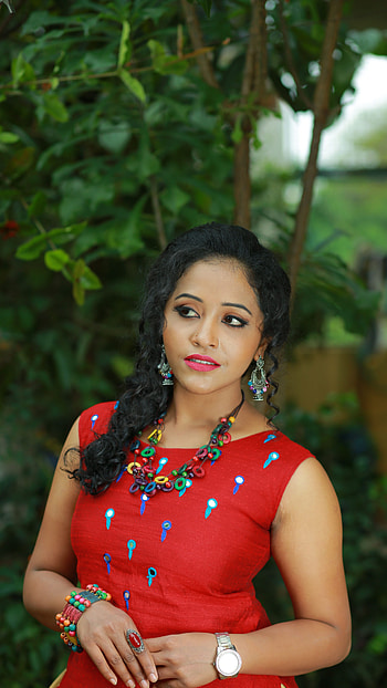 Anusha Nair, tamil actress, beauty HD phone wallpaper