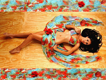 PRETTY WOMAN, sunshine, sunny, day, pretty, flowers, woman HD wallpaper