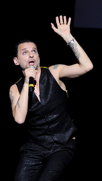 Depeche Mode crosses, Chino Moreno collaboration, Screenbeauty fusion, Musical artistry HD phone wallpaper
