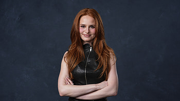 Madelaine Petsch X The Strangers Chapter 2, madelaine-petsch, celebrities, girls, hoot HD wallpaper