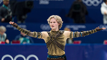 Winter Olympic Ice Virtuoso — Quad, Ice Skater, Winter Olympics, Sports HD wallpaper