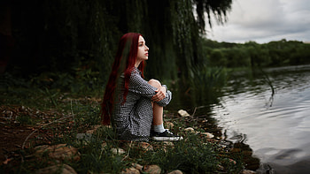 Girl Sitting At Lake Side View, girls, model HD wallpaper