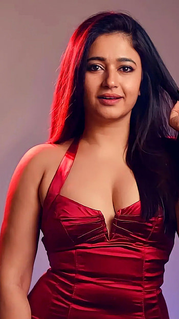 Poonam Bajwa, cleavage, tamil actress HD phone wallpaper