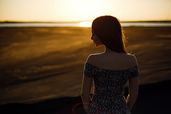 Girl Depth Of Field Sunset , girls, model, depth-of-field HD wallpaper