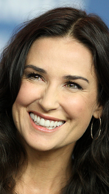 Demi Moore, Celebrity status, Iconic actress, Timeless beauty HD phone wallpaper
