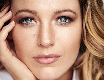 Blake Lively, blue eyes, blonde, face, girl, actress, woman, hand HD wallpaper