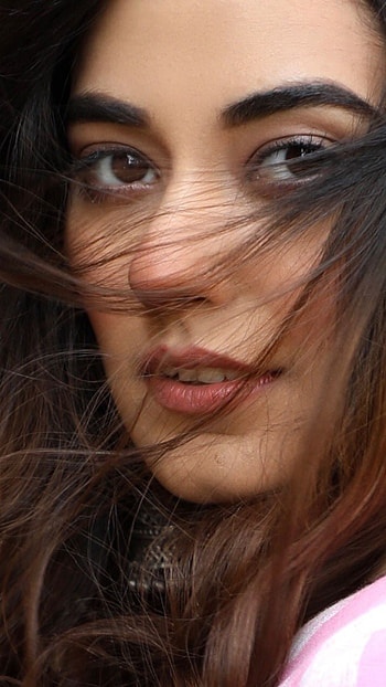 Stefy Patel, bollywood actress HD phone wallpaper