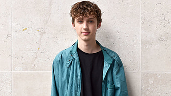 Troye Sivan , collection, Visual styles, customization HD wallpaper